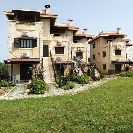 Balci Plaza Hotel And Balci Plaza Guest Bungalows Karpaz Peninsula Selenias ภายนอก รูปภาพ