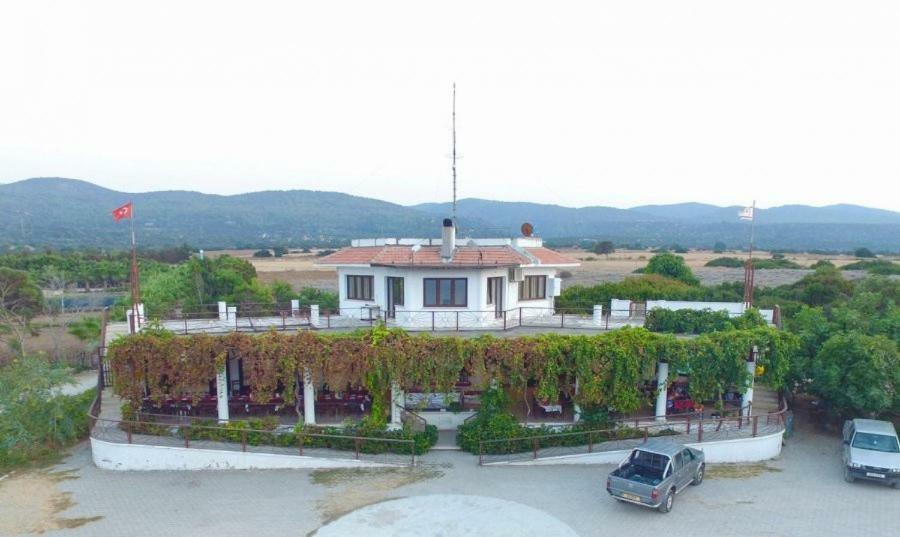 Balci Plaza Hotel And Balci Plaza Guest Bungalows Karpaz Peninsula Selenias ภายนอก รูปภาพ